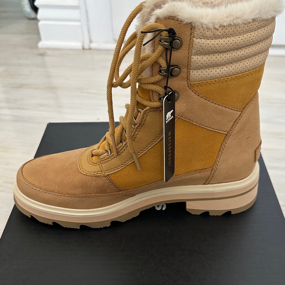 Sorel Lenox Cozy Boots
